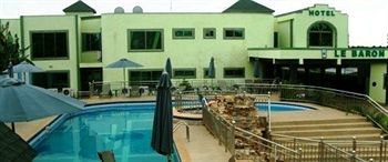 Le Baron Hotel Accra Exteriör bild